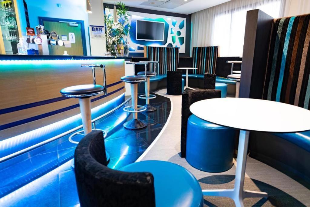 Eiffel Citea Access Dayroom Espace Paris Sans Nuitee Et Chambre Partagee Chatillon Nuitee -- Repos Journee Ou Espace Travail 8-19H Proche Tour Eiffel Ou Usage Bureau A L'Heure En Journee -- Nuitee Chatillon Avenue 巴黎 外观 照片